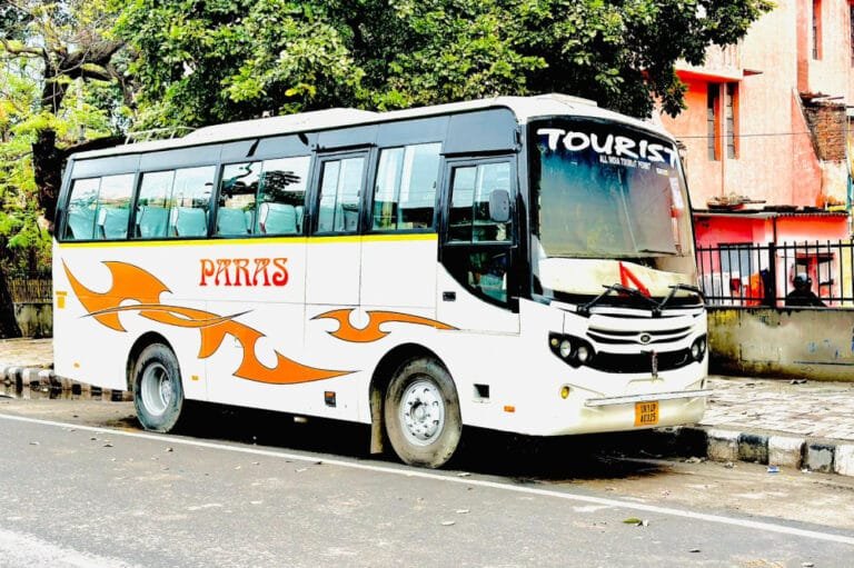 Hire 22 Seater Mini Bus in Delhi-NCR